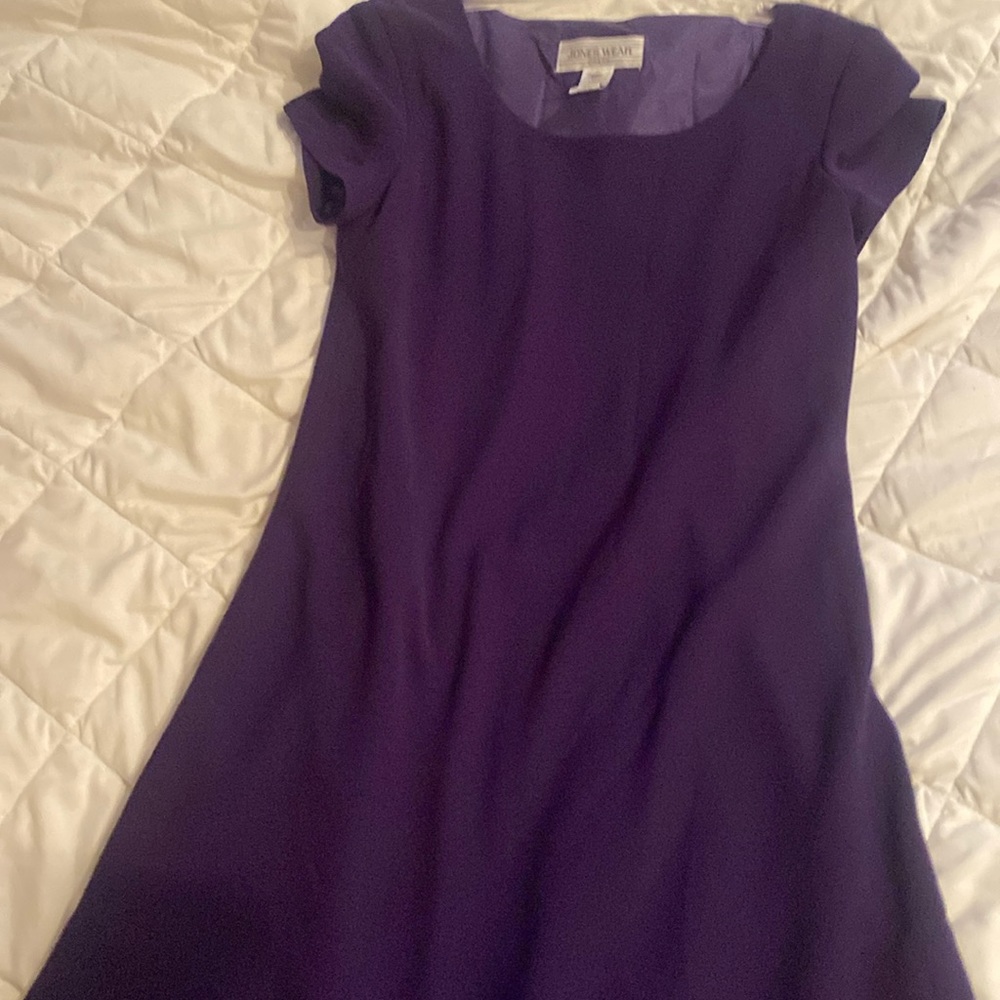 jones wear dress